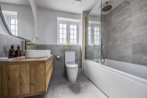 29 Edenbridge Road Southsea-Small-PorticoMarketing