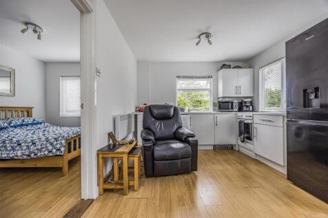 30 Uplands Road, Drayton-PorticoMarketing-SoldBy-3