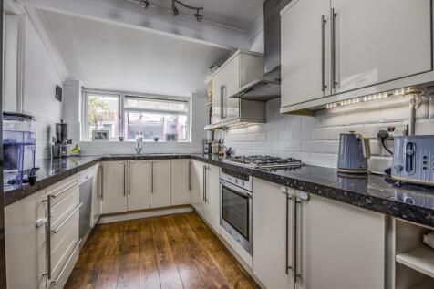 29 Hewett Road, Hilsea-PorticoMarketing-SoldBy-28.