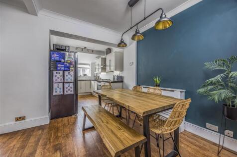 29 Hewett Road, Hilsea-PorticoMarketing-SoldBy-24.