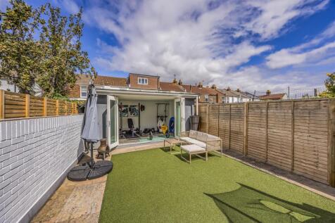 29 Hewett Road, Hilsea-PorticoMarketing-SoldBy-38.