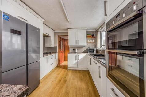 105 Meon Road, Southsea-Small-PorticoMarketing-Sol