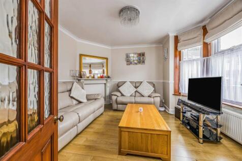 105 Meon Road, Southsea-Small-PorticoMarketing-Sol