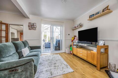 105 Meon Road, Southsea-Small-PorticoMarketing-Sol