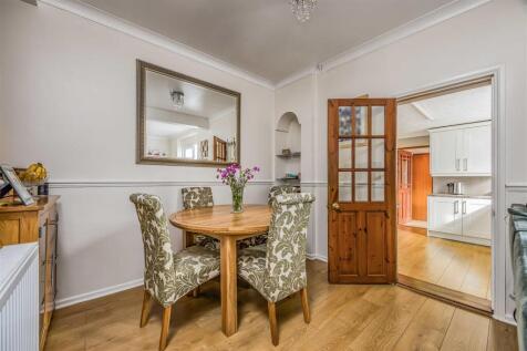 105 Meon Road, Southsea-Small-PorticoMarketing-Sol