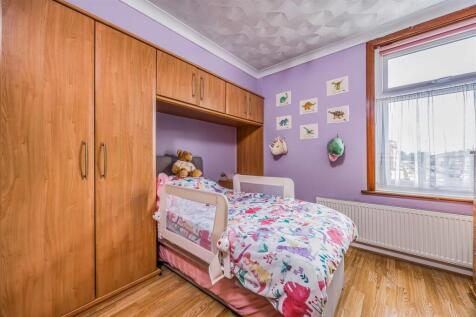 105 Meon Road, Southsea-Small-PorticoMarketing-Sol