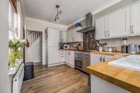 57 Chesterfield Road, Baffins-PorticoMarketing-Sol