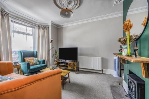 57 Chesterfield Road, Baffins-PorticoMarketing-Sol