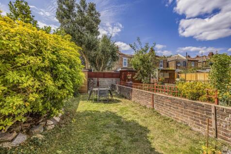 57 Chesterfield Road, Baffins-PorticoMarketing-Sol