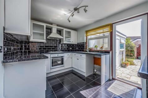 300 Locksway Road, Southsea-Small-PorticoMarketing