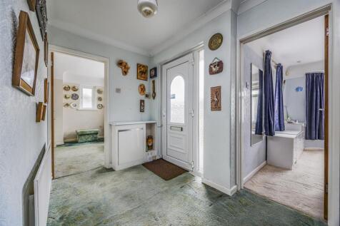 52 Coombe Farm Avenue, Fareham-PorticoMarketing-So