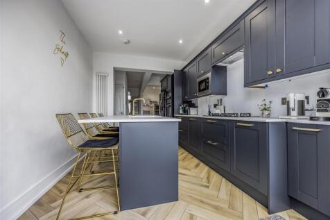 38 Hellyer Road, Milton-PorticoMarketing-SoldBy-38