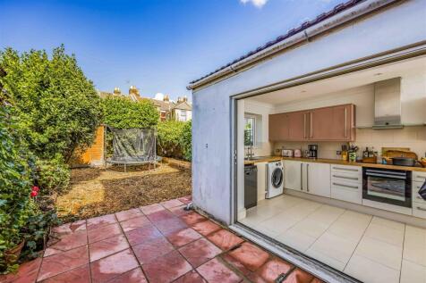 71 Bonchurch Road, Milton-Small-PorticoMarketing-S