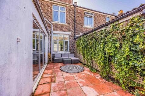 71 Bonchurch Road, Milton-Small-PorticoMarketing-S