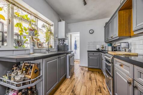 98 Dunbar Road, Southsea-PorticoMarketing-SoldBy-2