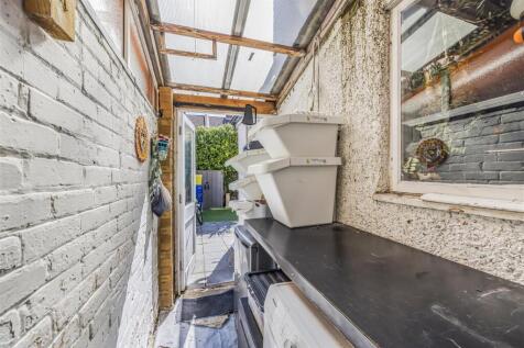 98 Dunbar Road, Southsea-PorticoMarketing-SoldBy-2