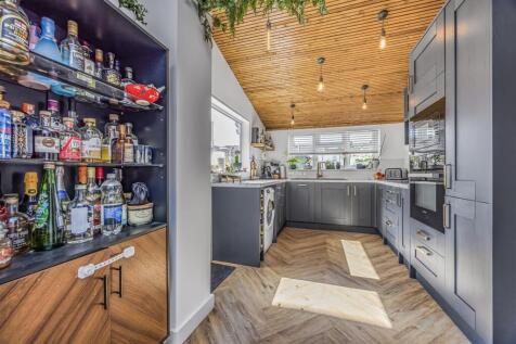 57 Nelson Avenue, Portsmouth-PorticoMarketing-Sold