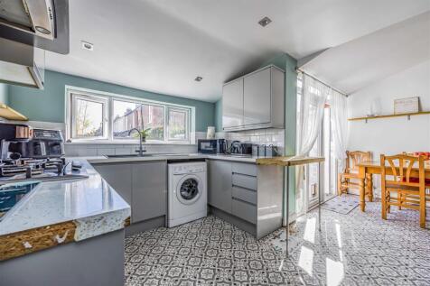 211 Milton Road, Southsea-Small-PorticoMarketing-S