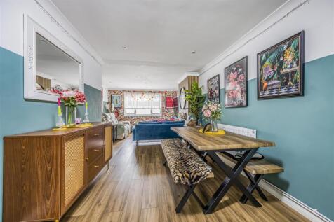 20 Reginald Road, Southsea-PorticoMarketing-SoldBy