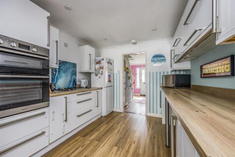 20 Reginald Road, Southsea-PorticoMarketing-SoldBy