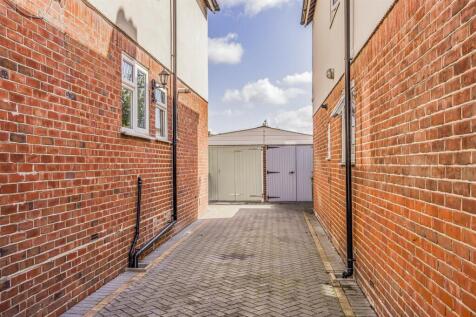 5 Woolner Avenue, Cosham-PorticoMarketing-SoldBy-4