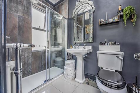 10 Kenilworth Road, Southsea-Smalll-PorticoMarketi