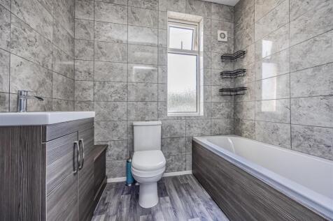 26 Ascot Road, Baffins-PorticoMarketing-SoldBy-11.