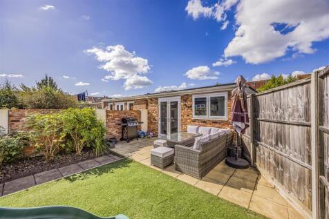 26 Ascot Road, Baffins-PorticoMarketing-SoldBy-42.