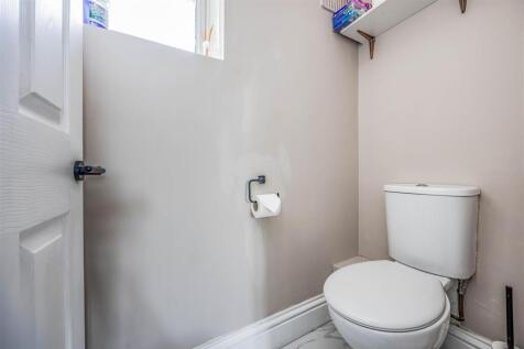 155 High Lawn Way, Havant-Small-PorticoMarketing-S
