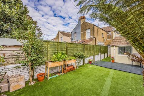 62 Pitcroft Road, Portsmouth-Small-PorticoMarketin