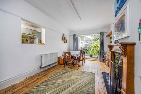 18 Thurbern Road, Portsmouth-Small-PorticoMarketin