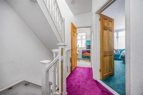 18 Thurbern Road, Portsmouth-Small-PorticoMarketin