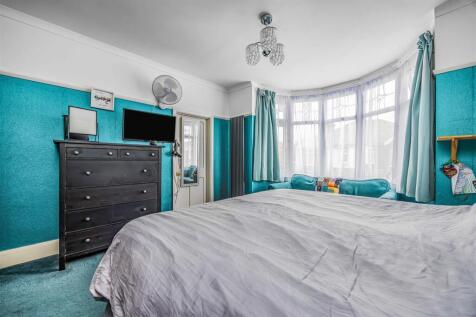 18 Thurbern Road, Portsmouth-Small-PorticoMarketin