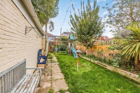 18 Thurbern Road, Portsmouth-Small-PorticoMarketin