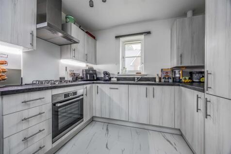 24 Coddington Grove, Waterlooville-Small-PorticoMa