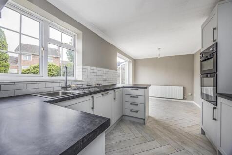 22 Royal Way, Waterlooville-PorticoMarketing-SoldB