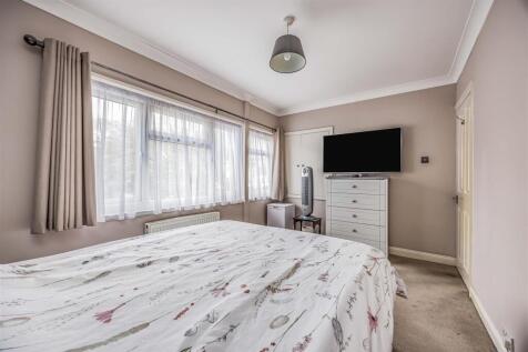 6 Stanford Close, Paulsgrove-Small-PorticoMarketin