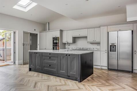 68 Kirby Road, Copnor-Small-PorticoMarketing-SoldB