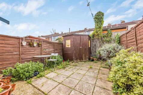 153 Landguard Road, Southsea-Small-PorticoMarketin