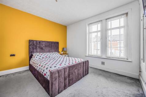 8 Wallington Road, Copnor-Small-PorticoMarketing-S