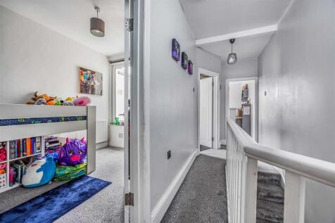 8 Wallington Road, Copnor-Small-PorticoMarketing-S