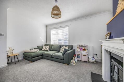 103 Hilsea Crescent, Hilsea-PorticoMarketing-SoldB