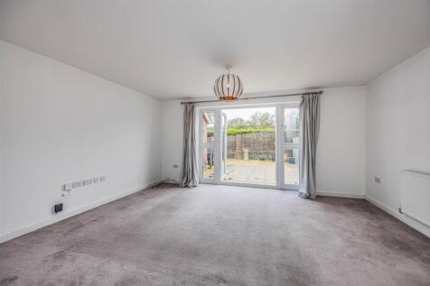 27 Guardians Way, Portsmouth-Small-PorticoMarketin