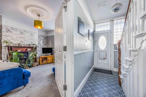 32 Hewett Road, Hilsea-Small-PorticoMarketing-Sold