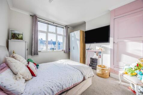 32 Hewett Road, Hilsea-Small-PorticoMarketing-Sold