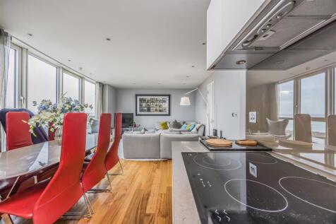 127 No.1 Buliding, Gunwharf Quays, Portsmouth-Port