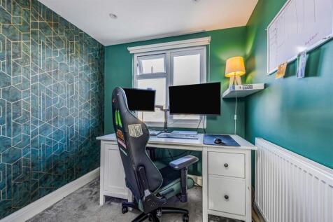 87 Torrington Road, Copnor-Small-PorticoMarketing-