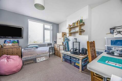 67 Cobden Avenue, Portsmouth-Small-PorticoMarketin