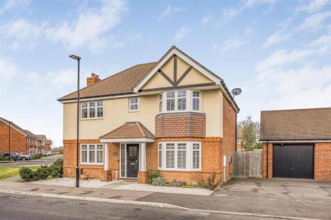 4 West Brook View, Emsworth-PorticoMarketing-SoldB