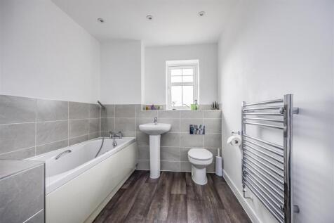 4 West Brook View, Emsworth-PorticoMarketing-SoldB